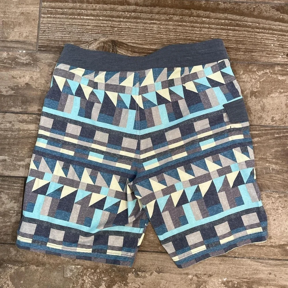 Y2K prana board shorts 31